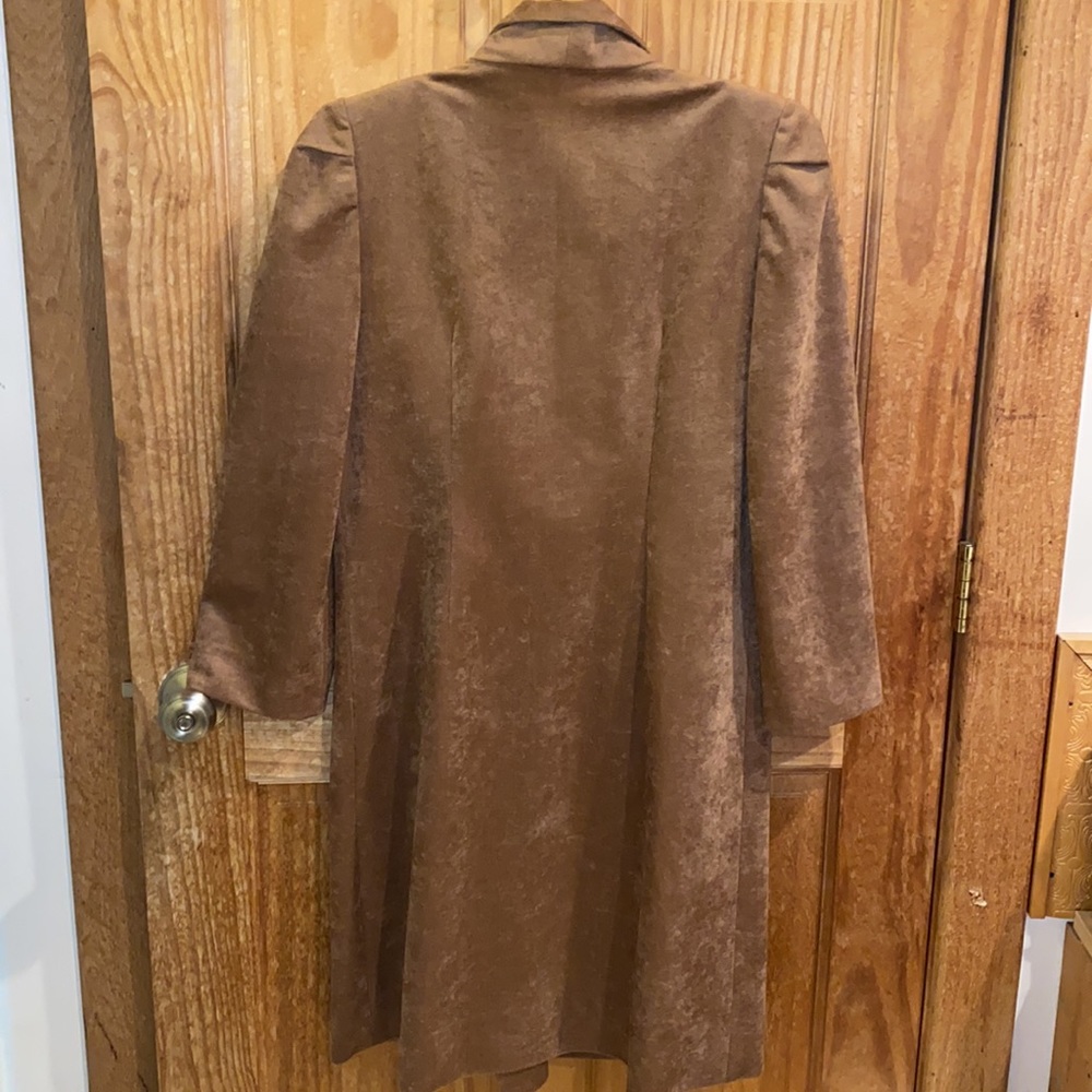 Coat - Picture 5 of 5